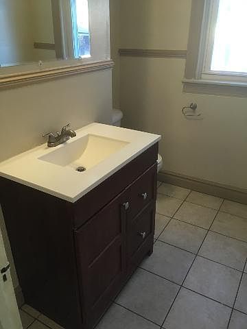 2nd image of 231 Commercial Ave #2