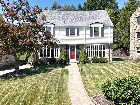 2nd image of 1432 Terrace Dr