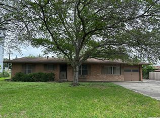 242 ZEPHYR DR, Windcrest, TX 78239
