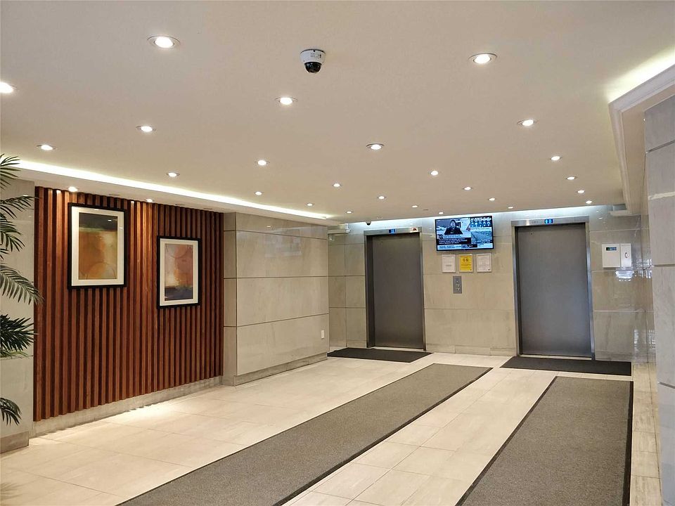 2nd image of 10 Stonehill Ct #1412