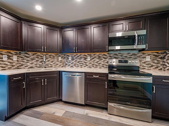 3rd image of 3575 Broken Woods Drive #606