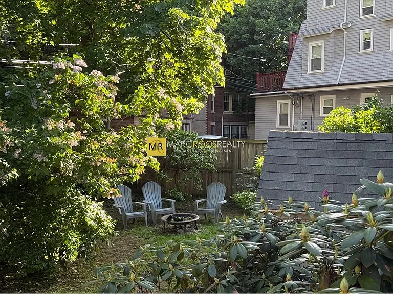 Englewood Ave — Photo 22
