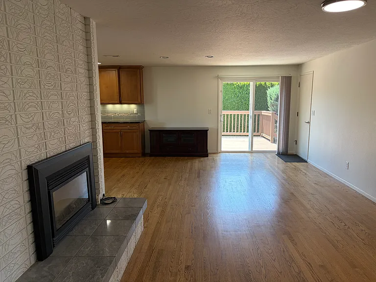 9307 NW 20th Ave — Photo 22