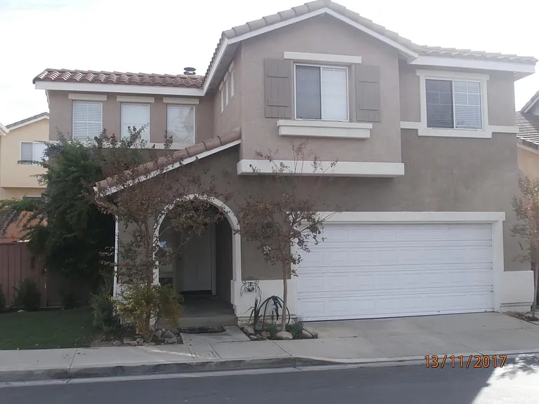 28 Silkwood Ln — Photo 2