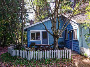 733 Woodland Park Dr, Mount Shasta, CA