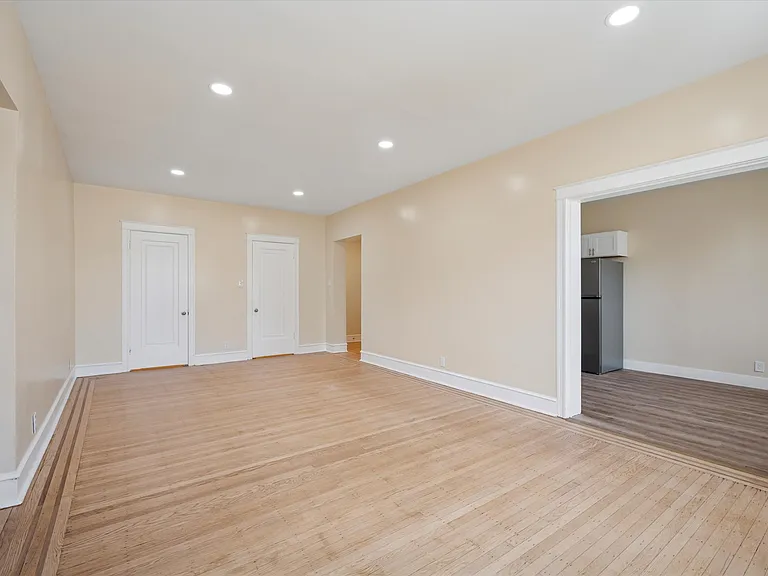 6202 Wayne Ave #B31 — Photo 10