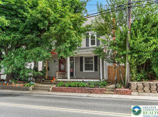 917 Brookside Rd, Allentown, PA 18106