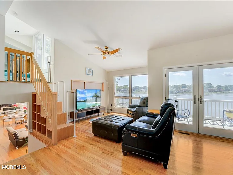 74 Seneca Pl — Photo 26