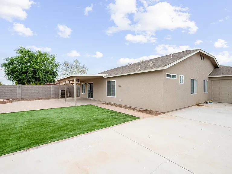 3746 E Magnus Cir — Photo 16