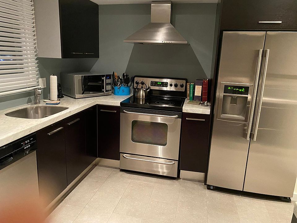 All remodeled kitchen with all new appliances, built in ice maker