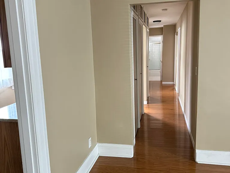 Hall to Bedrooms