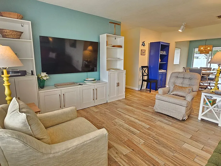 426 Pineview Dr — Photo 6