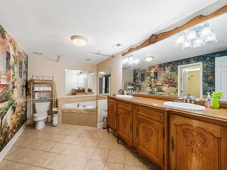 2518 W Colorado Ave #B — Photo 10