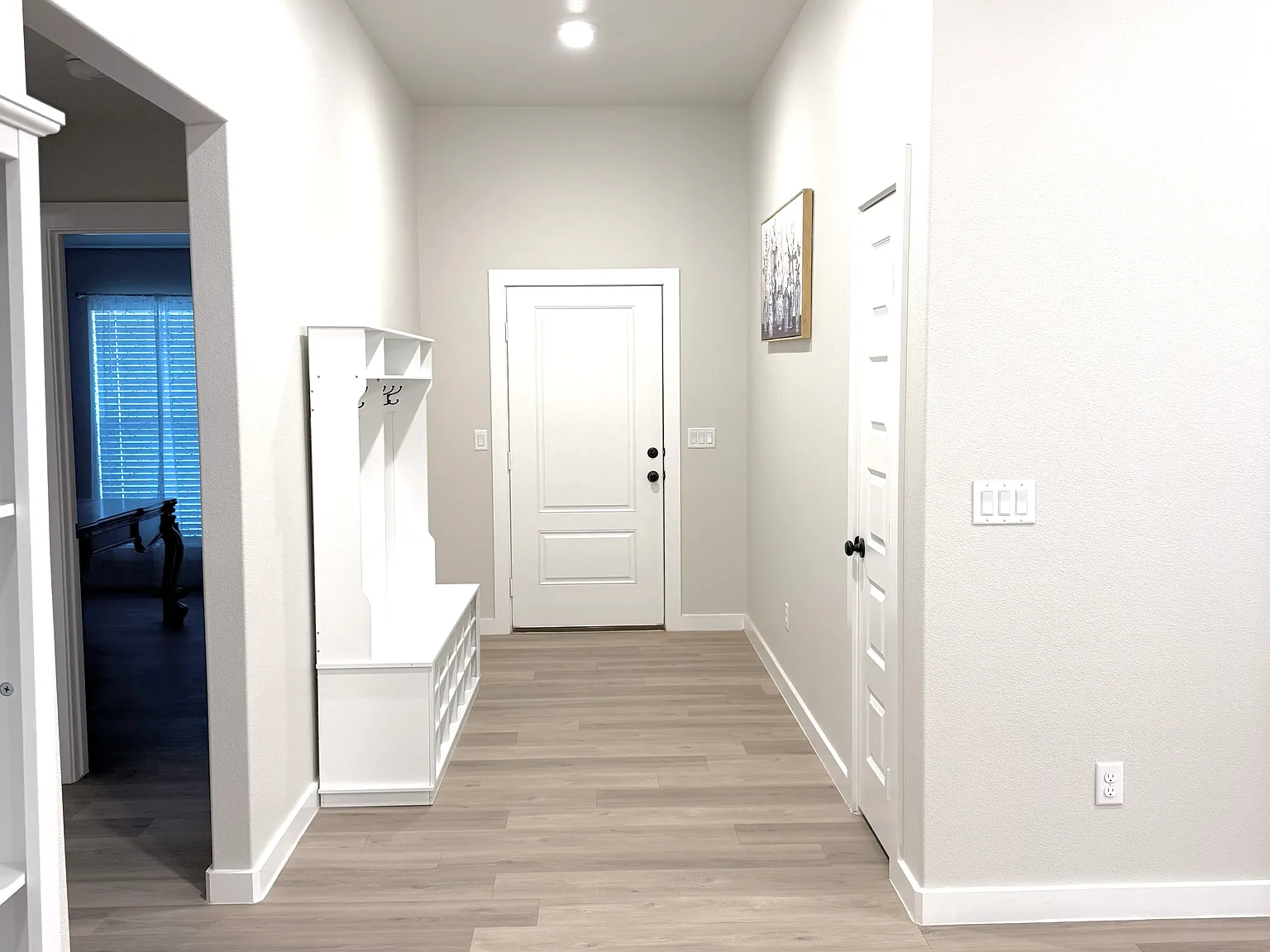 3 bed, 1689 sqft, $3,200 — Photo 3