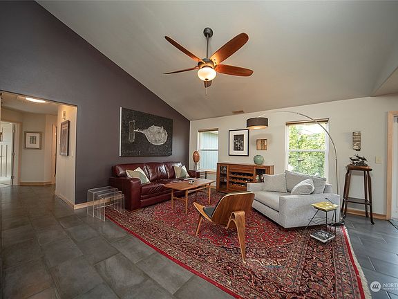 4th image of 705 S Alder Street