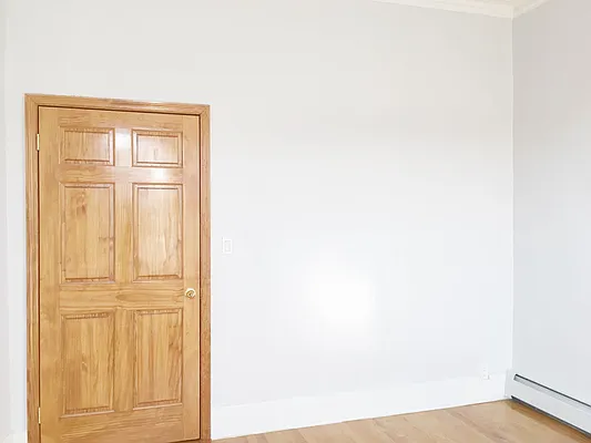 Rented by Keller Williams NYC | media 16