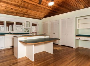 1414 Laurel Ln, Hillsborough, NC 27278