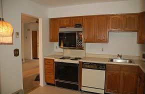 5th image of 15 Cranston Ct #64