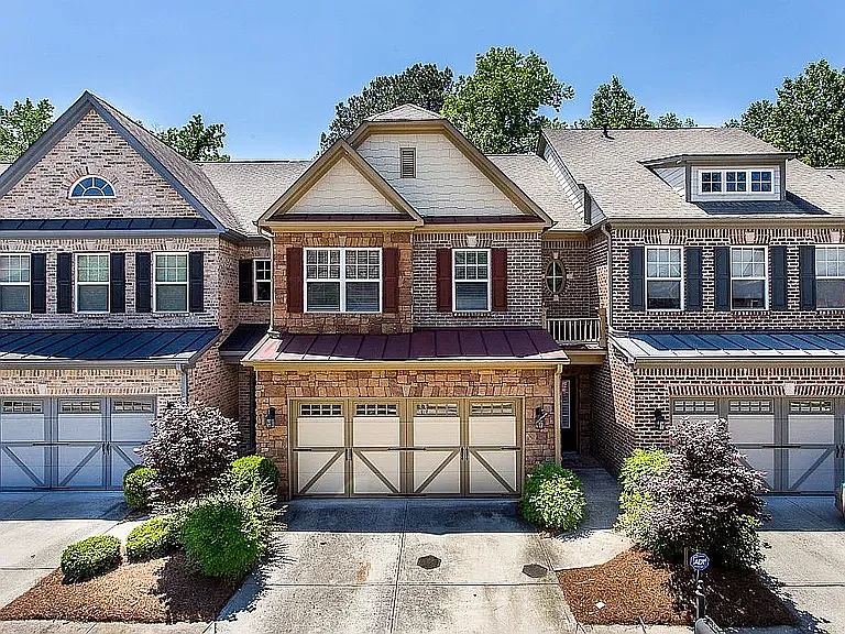 11224 Snowy Owl Ln — Photo 1
