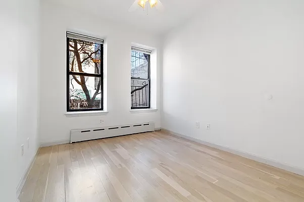 Rented by REAL New York | media 18