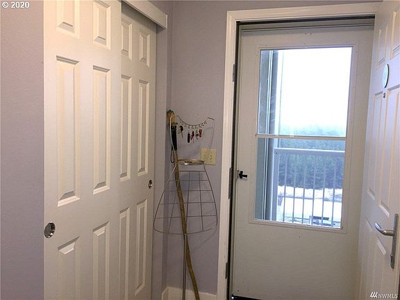 2nd image of 501 Shoreview Dr S
