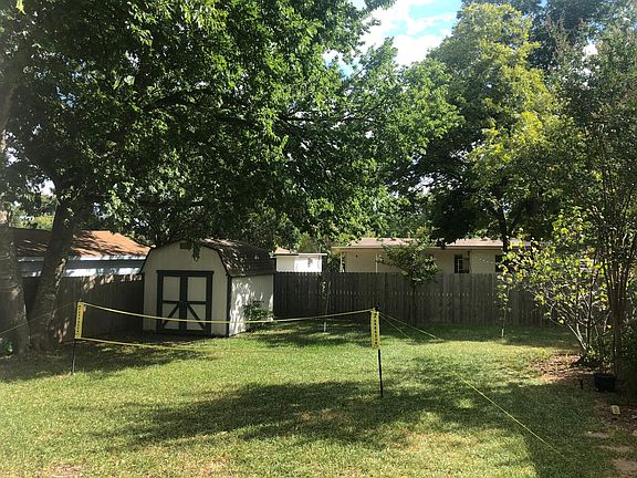 5th image of 1211 Karen Ave