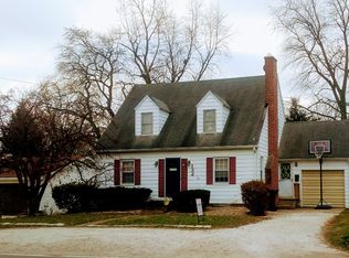 132 E Adams St, Rushville, IL 62681