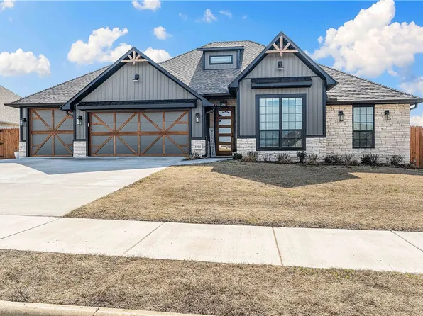 1901 Shelby St, Pea Ridge, AR 72751