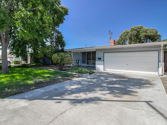 2nd image of 2063 Pruneridge Ave