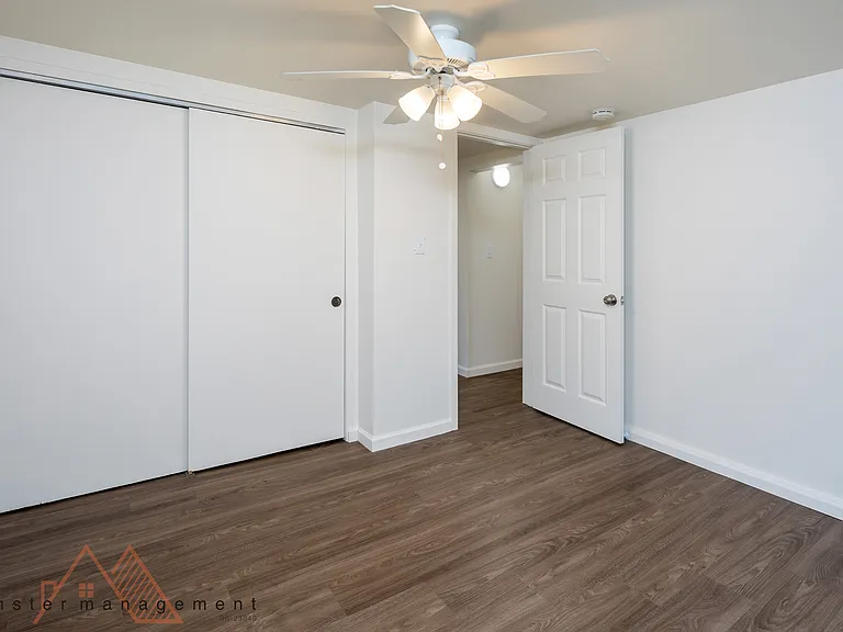 2133 Metcalf St #C — Photo 12