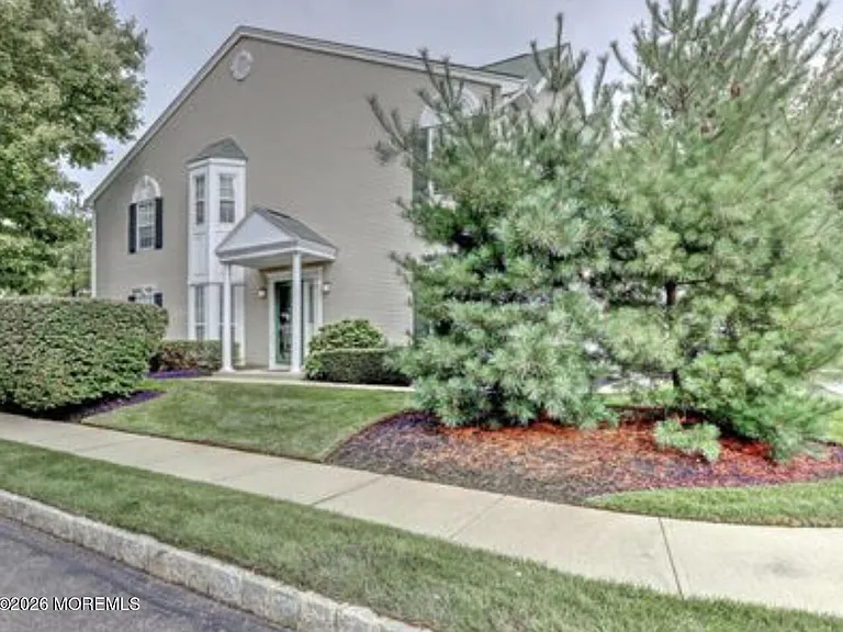 7 Augusta Dr — Photo 4