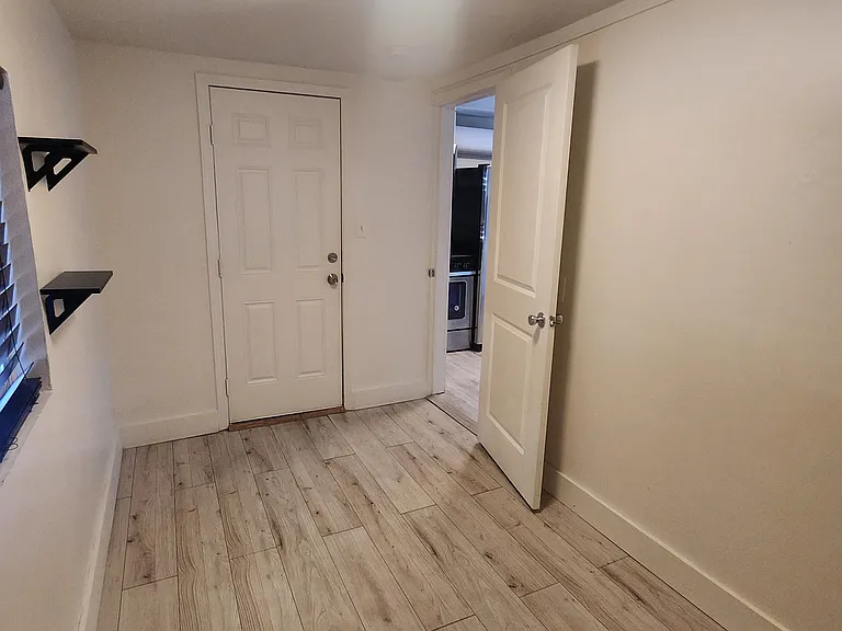 459 Field St — Photo 15