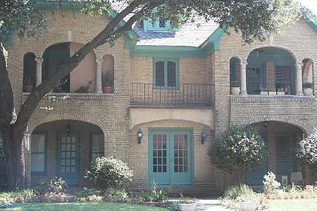 1st image of 4134 Herschel Ave Unit 2