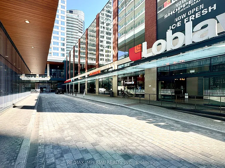 19 Bathurst St #1211 — Photo 12