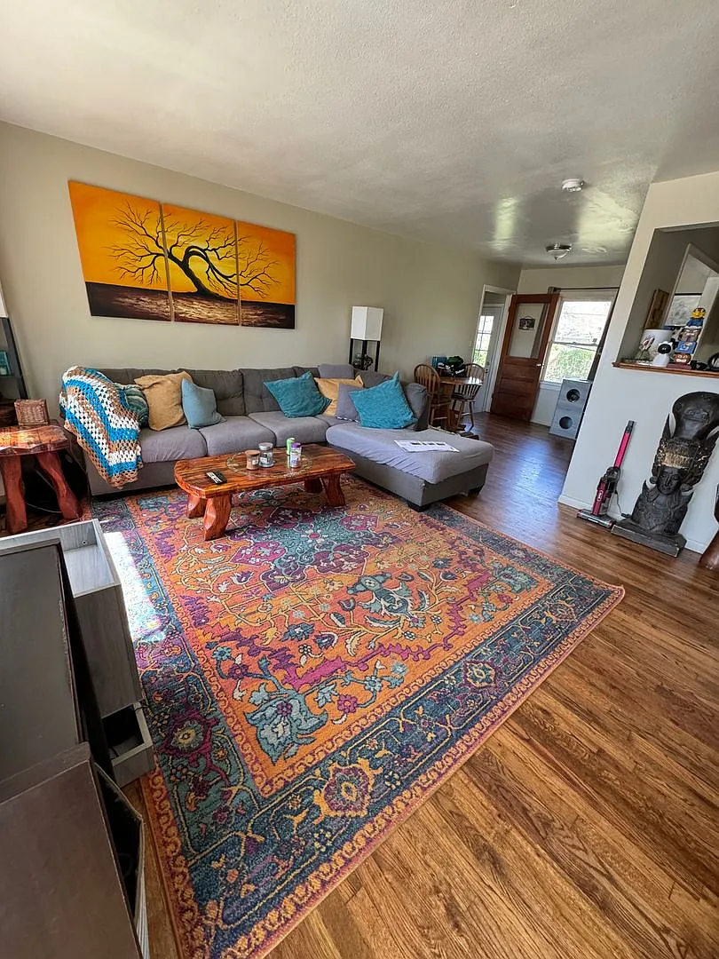 3 bedroom/2 bathroom house near KU — Photo 2