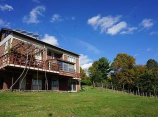 28 Chestnut Hill Rd, Groton, MA 01450