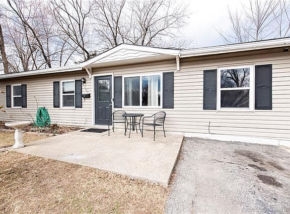 2nd image of 5212 Alma Ave