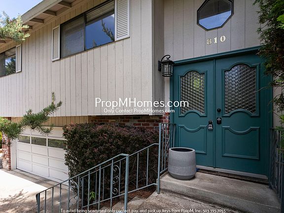 2nd image of 810 SW Spring Ln
