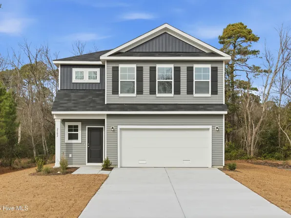2102 Caracara Dr, New Bern, NC 28560