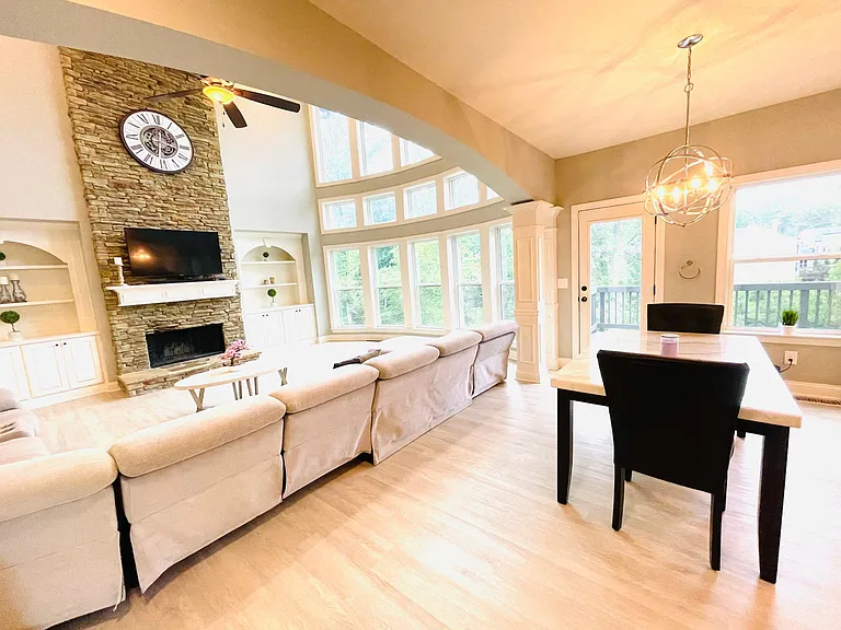 276 Lakestone Pkwy — Photo 13