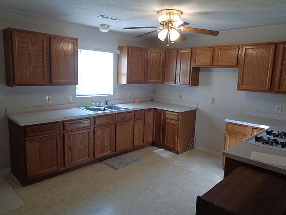 3rd image of 1605 Josephine Ave