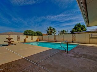 13820 N Whispering Lake Dr, Sun City, AZ 85351