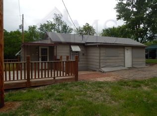 949 SE Long St, Topeka, KS 66607