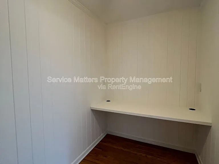 3543 Bayou Blvd — Photo 18