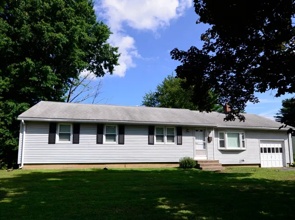 26 Nolan Drive, Bloomfield, CT 06002