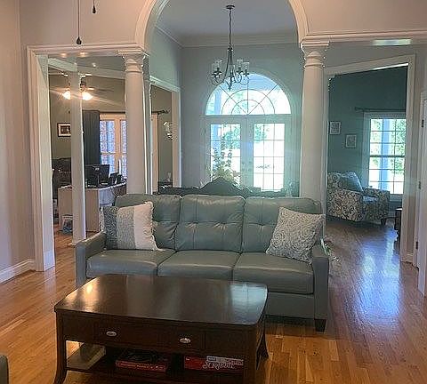 4th image of 205 Sarah Elizabeth Way