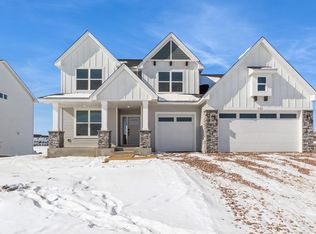 2122 Koronis Cir, Lino Lakes, MN 55038