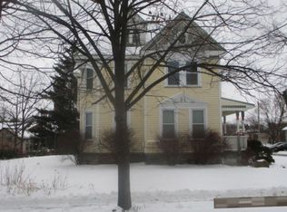 5 Pleasant St, Clifton Springs, NY 14432