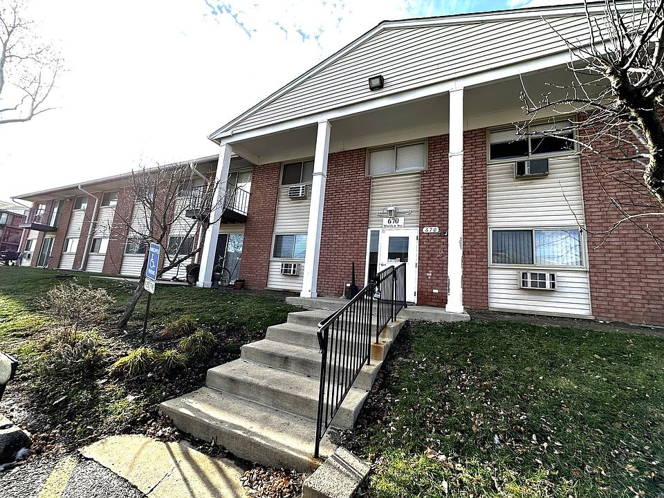 1st image of 670 Marilyn Ave APT 206