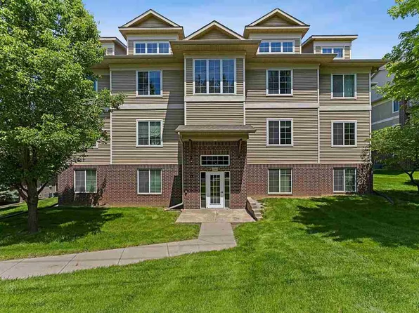 1848 W Benton St Unit 202, Iowa City, IA 52246